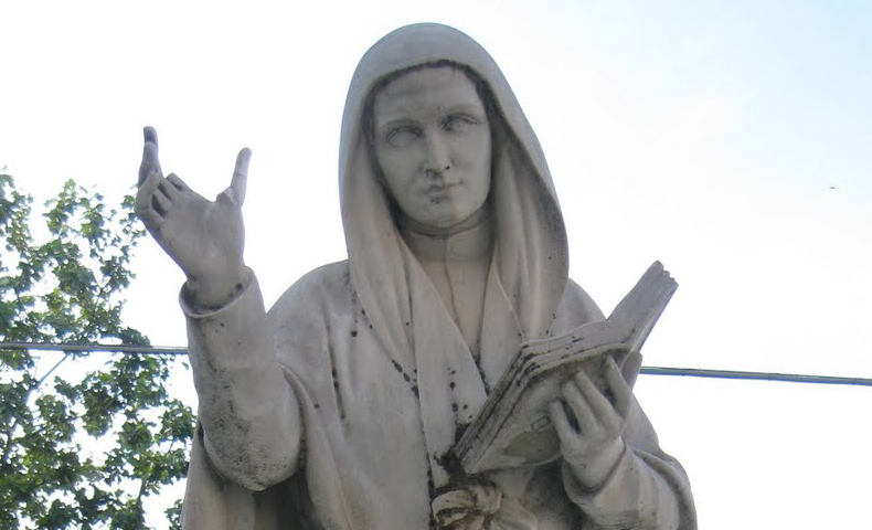 Statue of Saint Rose Venerini